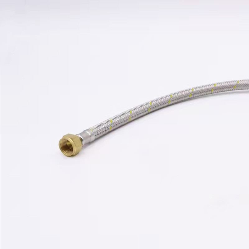 El alambre de acero inoxidable trenzó la manguera flexible de goma el 1/2” HI-HI los 60cm del gas el 100cm